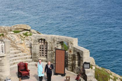 Living Spit's Beauty and the Beast