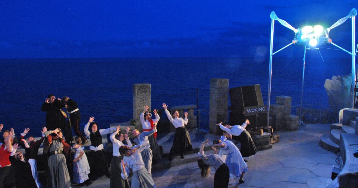 Be prepared! Be Prepared Minack Theatre