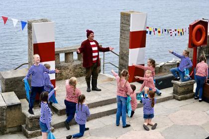 The Lighthouse Keeper's Lunch - Minack Youth Theatre