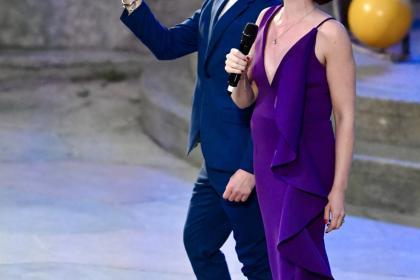 Show Tunes of the Sea 