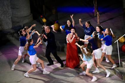 Show Tunes of the Sea 