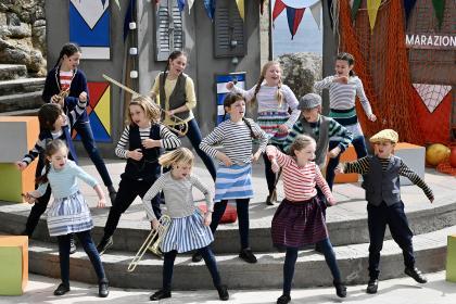 Giants by John Brolly & Ben Sutcliffe