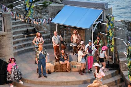 Winter's Tale  - Ovo