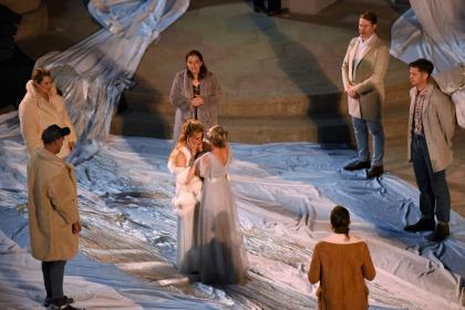 Winter's Tale  - Ovo