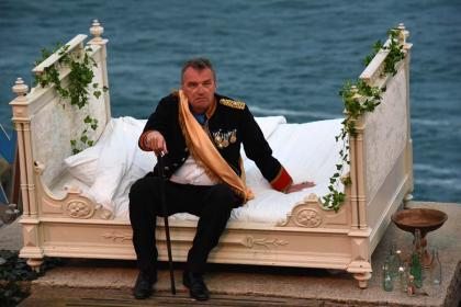 All's Well That Ends Well